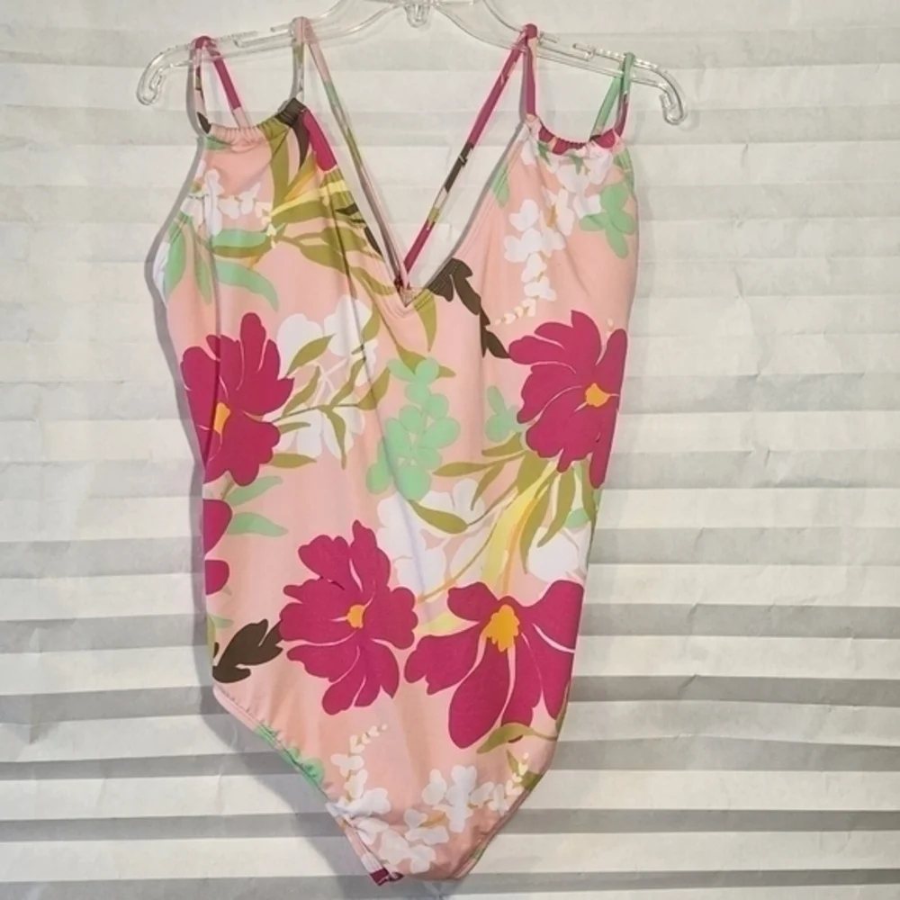 BEACH BETTY MIRACLE Brand Floral‎ Pink SWIMSUIT NWT XL Coastal Beach Vacation